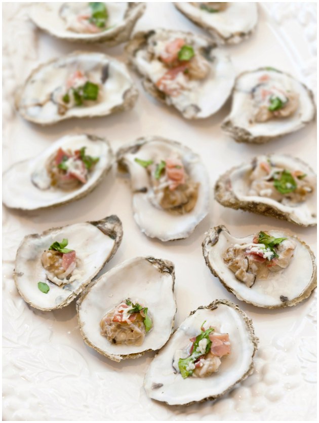 Thanksgiving Appetizer | Roasted Oysters with Bacon, Spinach, and Gruyere