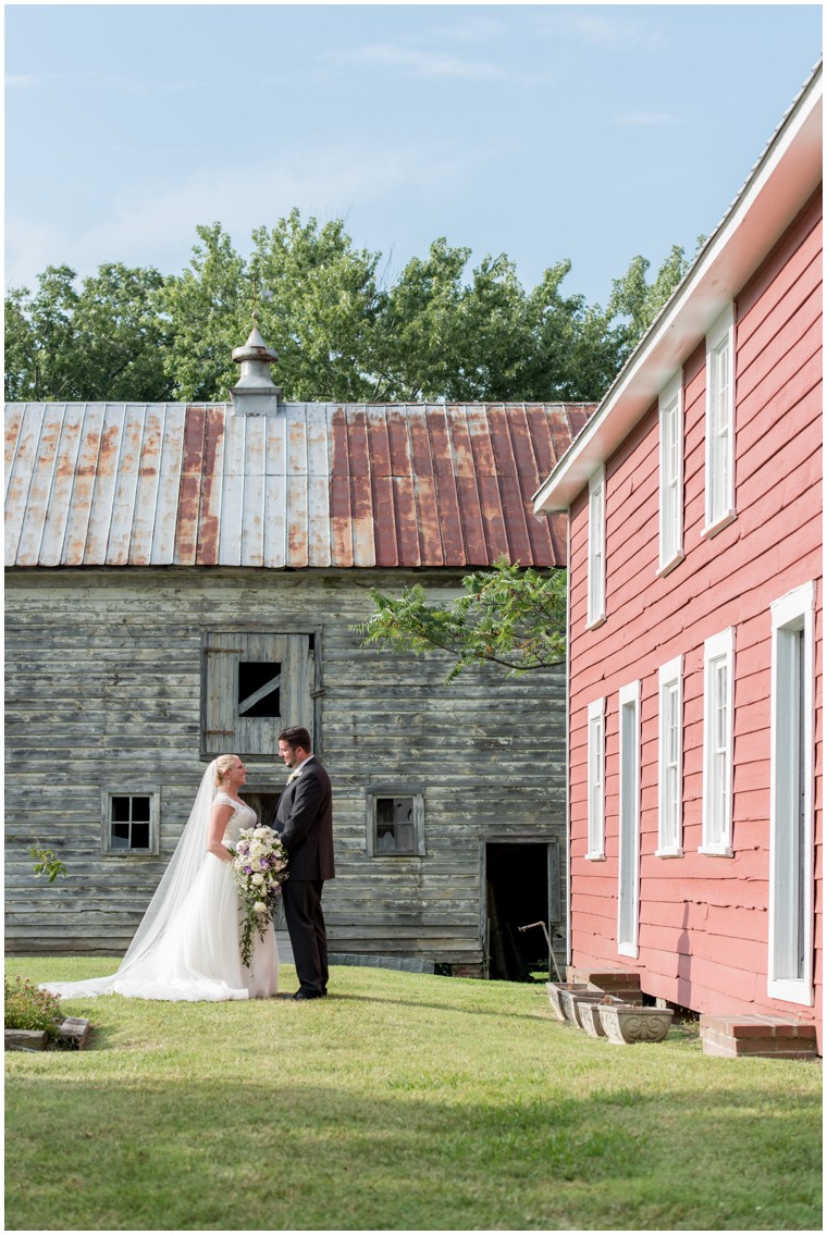 rustic barn wedding portraits