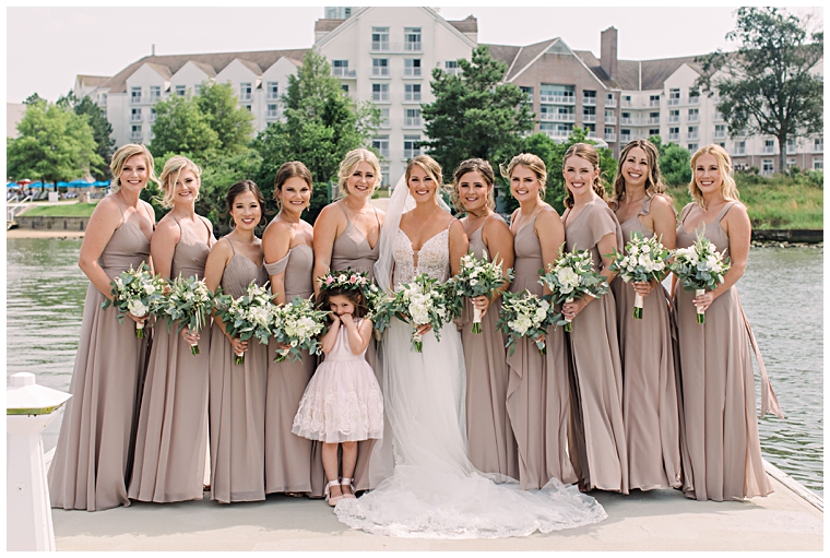 A bridal party portrait of the bride and her bridesmaids at the Hyatt Regency Chesapeake Bay | Laura's Focus Photography