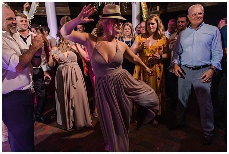 Guests dance the night away | Hyatt Regency Chesapeake Bay | Laura's Focus Photography